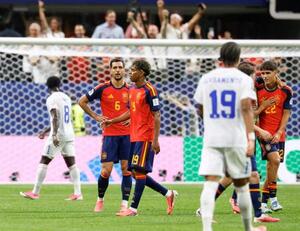 カボベルデと引き分けたスペインのヤマル(19)ら=アトランタ(共同)