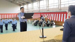 県民の安心安全を守ることを誓った県警察学校の初任科生=10月7日、新潟市西区