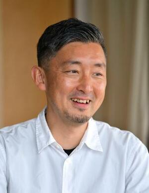 「1枚の平面にいろんな情報を詰め込め、見る人がそこから想像を膨らませることができるのが写真の魅力」と語る長沢慎一郎さん