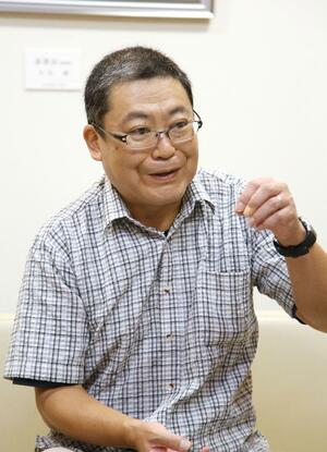 被災者支援の在り方などについて語る関西大学社会安全学部の山崎栄一教授