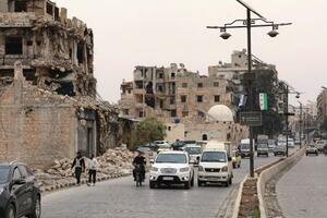 内戦で破壊された建物が残るシリア北部アレッポ=6日(共同)