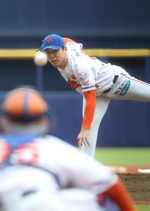 オイシックス先発の笠原祥太郎＝エコスタ