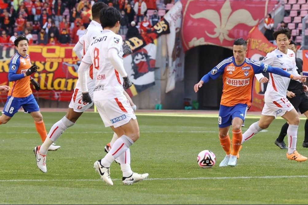サッカーJ1・アルビレックス新潟］新戦力がいい仕事、2万人超