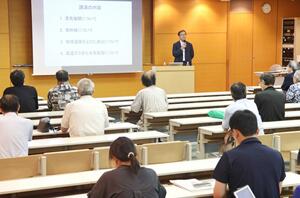 原子力エネルギーを使い水素を作る研究が紹介された講演会=柏崎市藤橋