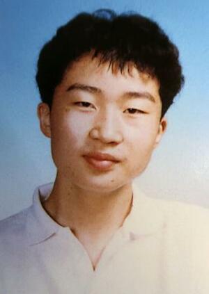 飯塚紘平被告(中学校の卒業アルバムから)