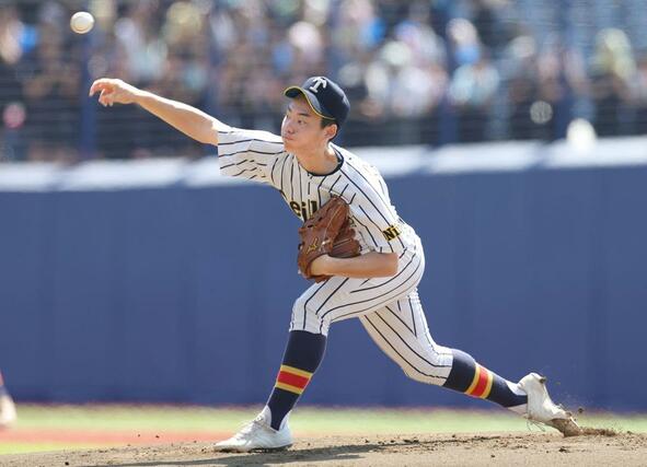 帝京長岡－新発田南　帝京長岡の先発・小林真大＝エコスタ