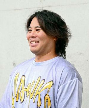 　今季限りでソフトバンクを戦力外となり、現役引退を表明した浜口遥大投手＝１１日、福岡県筑後市