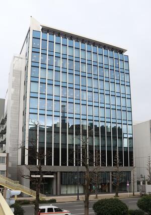 日本リージャスがレンタルオフィスを開設するJR新潟駅近くの日本生命新潟ビル=新潟市中央区