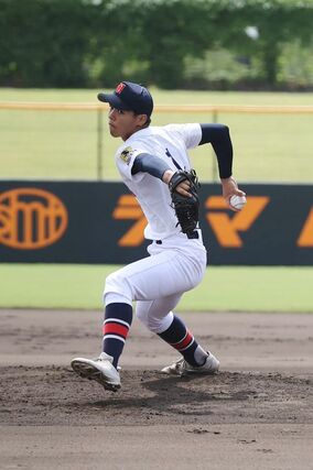 巻－新潟西　先発した新潟西のエース立川勇冴＝三条市パールスタ