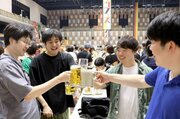 ビールやワインで「乾杯！」アオーレ長岡で21日までドイツフェスト、鉄道模型の運転会やドイツ雑貨の販売も