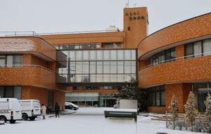 青森県八戸市の「みちのく記念病院」=2月