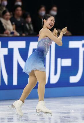 女子フリー　演技する中井亜美＝ＩＧアリーナ