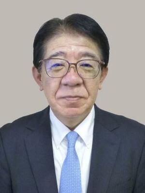 　金子恭之国交相