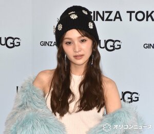 大胆美脚なニット姿で登壇したももいろクローバーZ・百田夏菜子 （C）ORICON NewS inc.