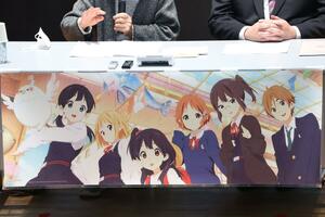 犯罪被害者支援の重要性を訴えた渡辺達子さんと勇さん＝２２日、新潟市中央区