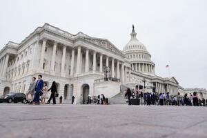 米連邦議会の議事堂=9月30日、ワシントン(AP=共同)