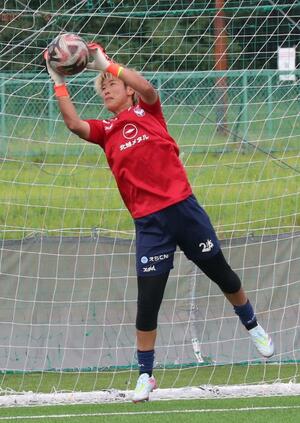 五輪を終え、新潟Lに合流したGK平尾知佳=聖籠町
