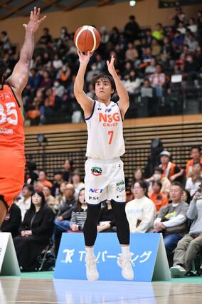 三重－新潟　今季最多の１１得点を挙げた五十嵐圭＝四日市市総合体育館（新潟アルビレックスＢＢ提供）