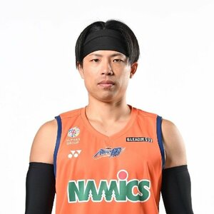 長谷川智伸