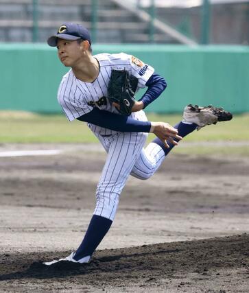 新発田中央－新潟南　新発田中央の先発、渡邊洋＝２日、新発田市五十公野公園野球場