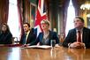 　２日、ホルムズ海峡の完全確保に向けたオンライン会合で発言する英国のクーパー外相（右から２人目）＝ロンドン（ゲッティ＝共同）