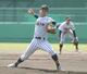 帝京長岡の先発2番手で登板し6回無失点の小林真大=富山県営野球場