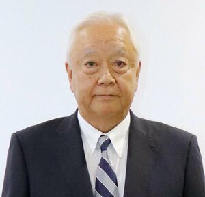 無投票で7回目の当選が決まった品田宏夫さん