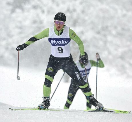 女子5キロフリー 優勝した丸山萠衣(十日町総合)=妙高市