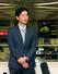 取引終了後、取材に応じる野村証券の西哲宏執行役員=12日午後、東京都千代田区