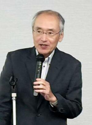 カビ由来の成分を使った薬剤について説明するティムスの蓮見恵司会長=25日、東京都渋谷区(同社提供)