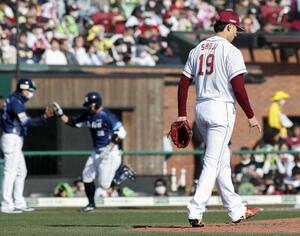 4回、西武・古賀に本塁打を浴びた楽天・荘司康誠=楽天モバイルパーク