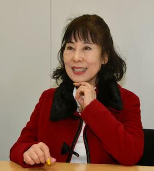 「『運試し』は、これまでにないほどおなかに力を入れて歌いました」と話す原田悠里