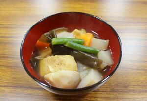 具だくさんで彩り豊かな片野尾汁