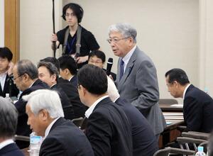 会合で意見を述べる刈羽村議会の広嶋一俊議長=14日、東京・平河町