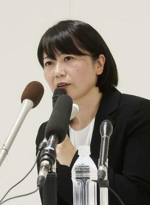 臨時記者会見に臨む前橋市の小川晶市長=9月、前橋市