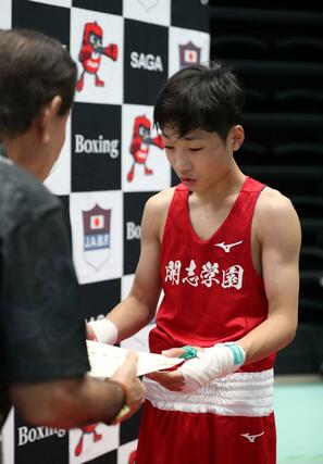 ボクシング　ピン級　準々決勝で敗れ５位の沖海星（開志学園）＝佐賀県ＳＡＧＡサンライズパーク