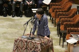 衆院予算委員会で質問に答える高市早苗首相=10日、国会