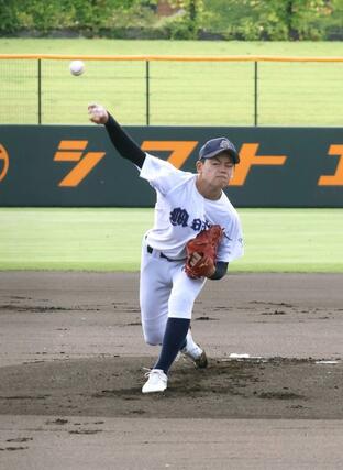 日本文理－巻　先発した巻の保倉泰斗＝９月６日、三条市パールスタ