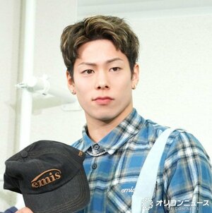 ファンからの反応に照れ笑いを浮かべた三浦孝太 （C）ORICON NewS inc.