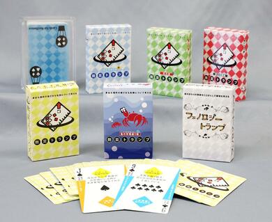 災害への備えも楽しく、「防災トランプ」で総理大臣表彰 新潟県・長岡