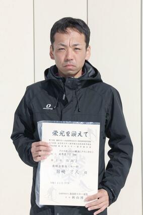 男子成年Ｃ５キロクラシカルで優勝した目崎才人（高田自衛隊）＝南魚沼市