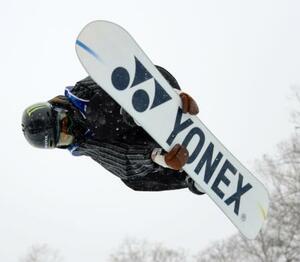 　ハーフパイプ女子　優勝した工藤璃星＝札幌市ばんけいスキー場