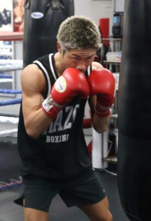 　ＷＢＯライトフライ級世界戦に向け、練習を公開した挑戦者の谷口将隆＝２５日、東京都品川区