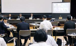 県などが設立した官民協議会の初会合=15日、妙高市田口の妙高高原メッセ