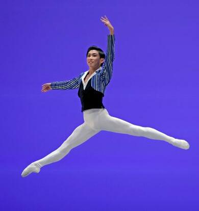 バレエ、佐居さんが5位入賞 第54回ローザンヌ国際 | 新潟日報