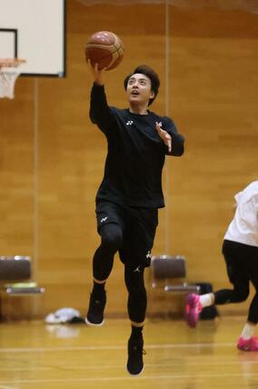 山口戦に向け、調整する五十嵐圭＝弥彦村