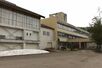 旧安塚中学校の校舎=上越市安塚区石橋
