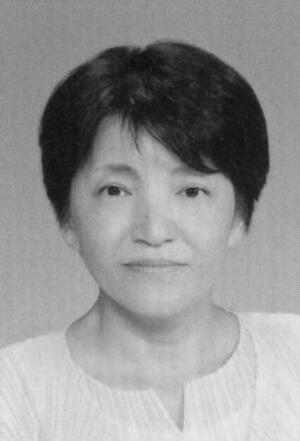 　東亜由美氏