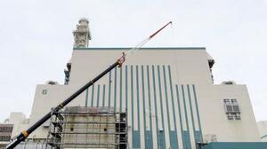 新潟県の東京電力柏崎刈羽原発6号機=5月
