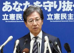 立憲民主党の両院議員総会後、取材に応じる安住幹事長=11日午後、東京・永田町の党本部